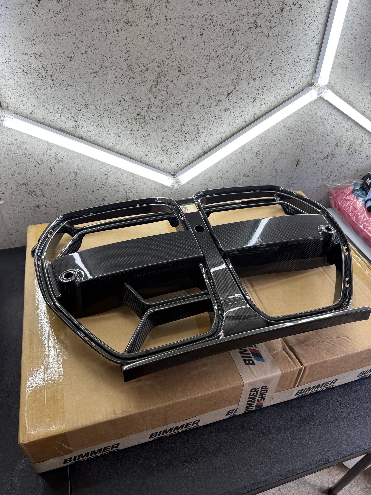 BMW G SERIES M3/M4 CSL STYLE DRY CARBON GRILLE